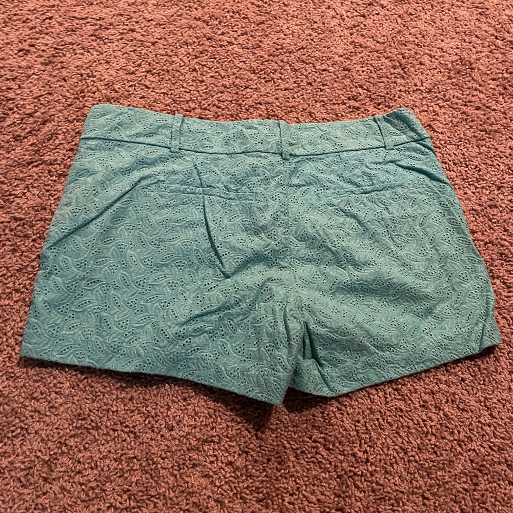 Ann Taylor teal shorts size 6 - Picture 2 of 2